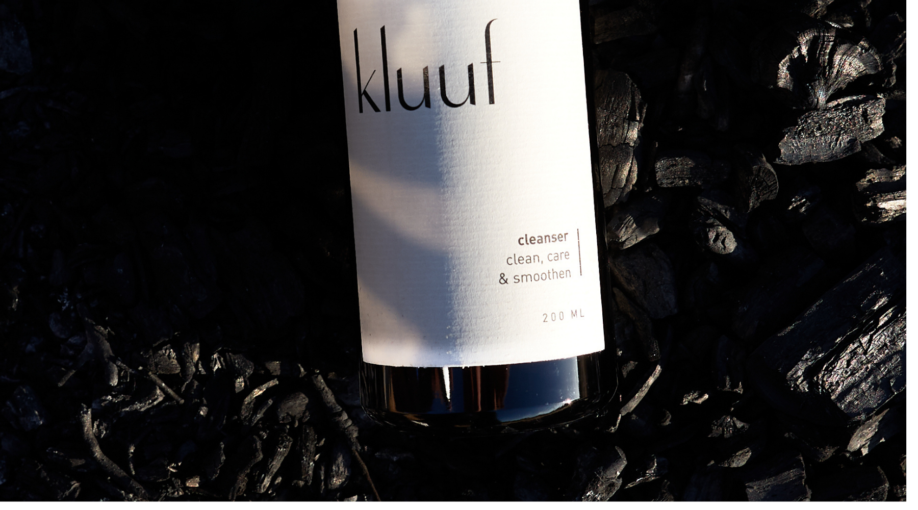 Bedenkliche Inhaltsstoffe in Hautpflege: Paraffine, Parabene & Weitere